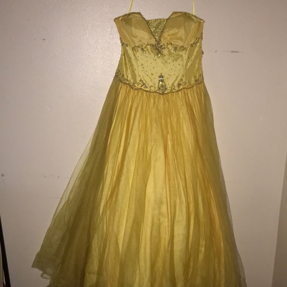 Prom dress